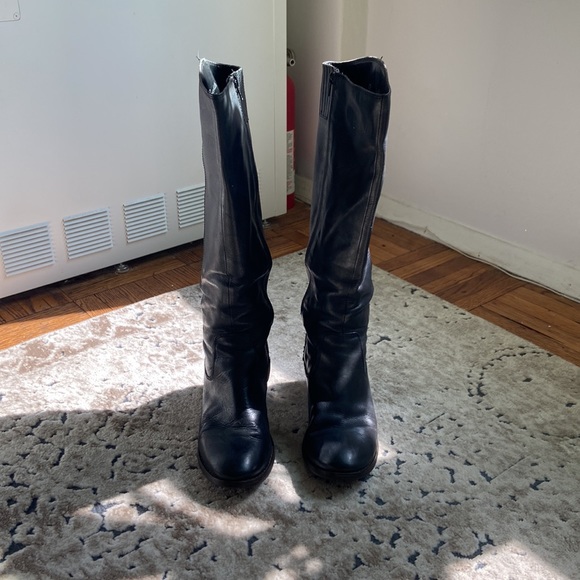 Seychelles heeled zip up boot - Picture 2 of 7